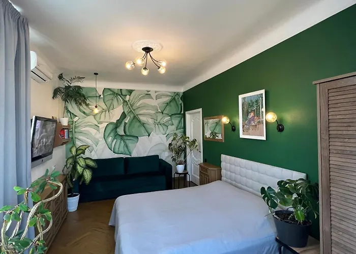 Apartment On Skorykovskyi Lane 4