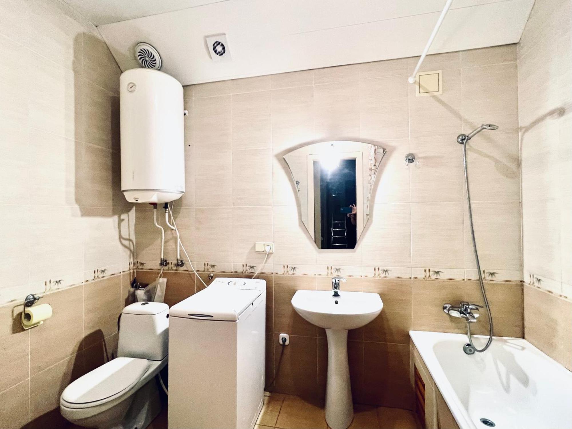 Apartment On Skorykovskyi Lane 4 *